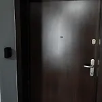 8 Pietro Self Check-in, Parking Apartman Rzeszów