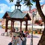 8 Pietro Self Check-in, Parking Apartman *