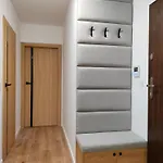 8 Pietro Self Check-in, Parking * Rzeszów