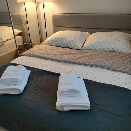 8 Pietro Self Check-in, Parking Apartamento *