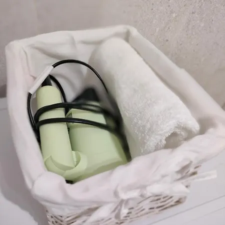 8 Pietro Self Check-in, Parking Rzeszów